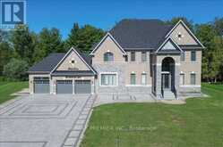 26 BIRCHWOOD LANE | Angus Ontario | Slide Image One