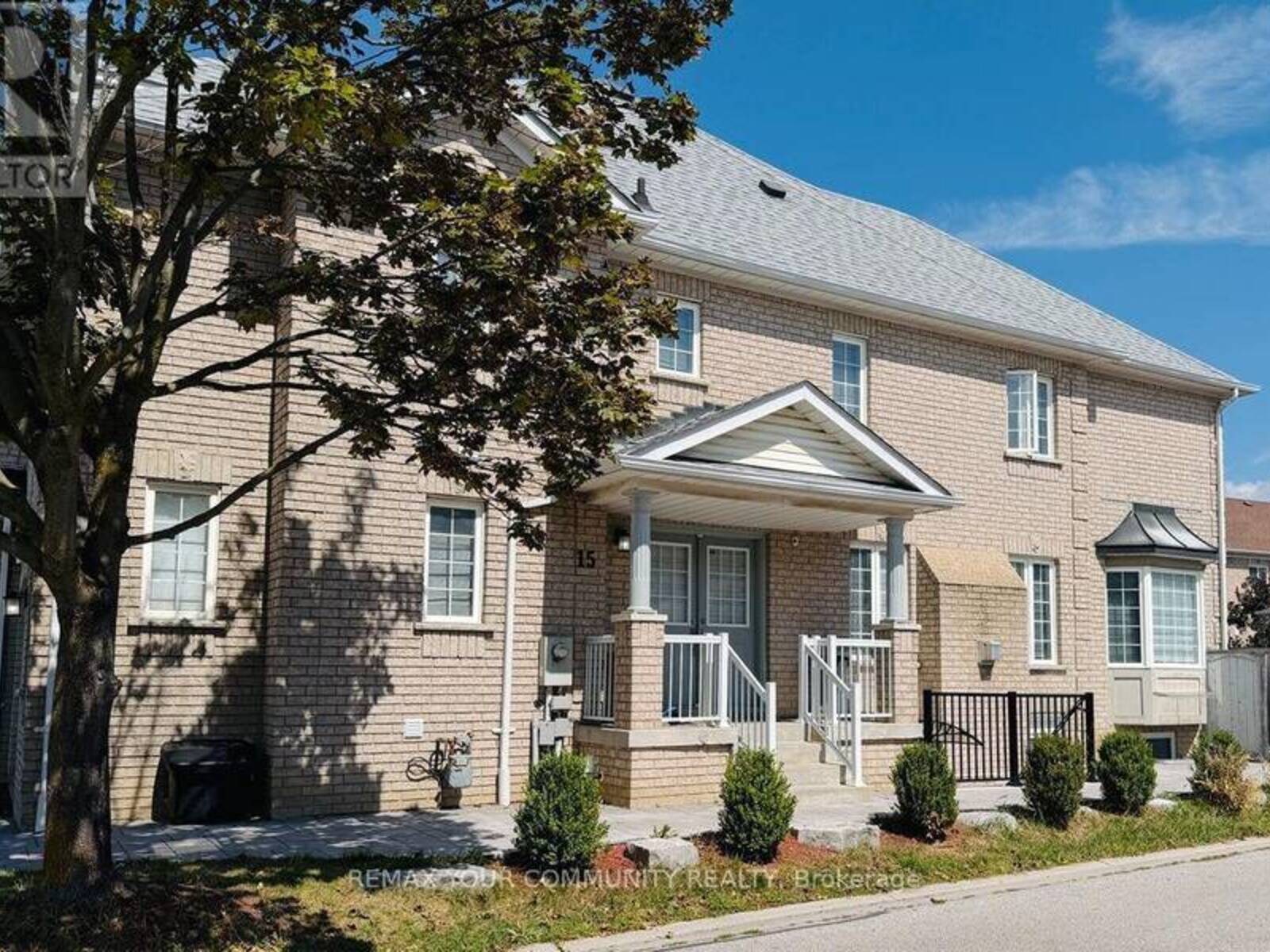 15 BENJAMIN HOOD CRESCENT, Vaughan, Ontario L4K 5M3