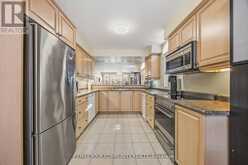 17 - 520 SILKEN LAUMANN DRIVE | Newmarket Ontario | Slide Image Twenty-two