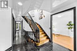 106 LARRATT LANE | Richmond Hill Ontario | Slide Image Twenty-two