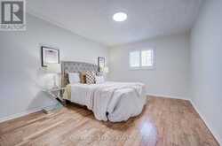 77 ROSEDALE HEIGHTS DRIVE | Vaughan Ontario | Slide Image Thirty