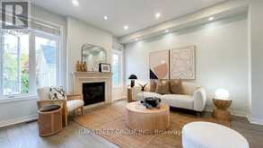 5 TOTTENHAM COURT | Markham Ontario | Slide Image Ten