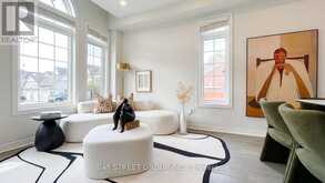 5 TOTTENHAM COURT | Markham Ontario | Slide Image Two