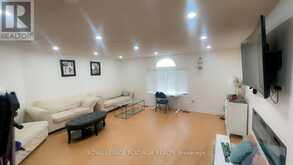 119 VIOLET STREET | Barrie Ontario | Slide Image Thirteen