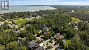 39 MARILYN AVENUE S | Wasaga Beach Ontario | Slide Image Two