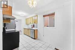 128 TOBA CRESCENT | Brampton Ontario | Slide Image Ten