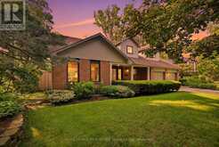 11 REGENCY COURT | Oakville Ontario | Slide Image Two
