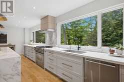 11 REGENCY COURT | Oakville Ontario | Slide Image Ten