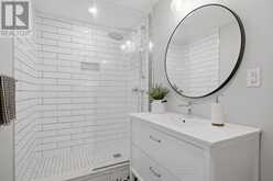 11 REGENCY COURT | Oakville Ontario | Slide Image Twenty-nine