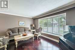 1324 ALDRIDGE CRESCENT | Burlington Ontario | Slide Image Eight