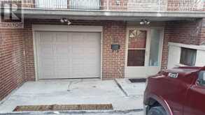 12 BAMFORD CRESCENT | Toronto Ontario | Slide Image Four