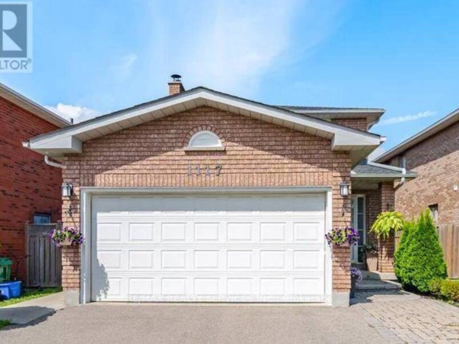 1117 SHERWOOD MILLS BOULEVARD, Mississauga, Ontario L5V 1S8