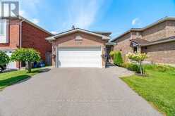 1117 SHERWOOD MILLS BOULEVARD | Mississauga Ontario | Slide Image Two