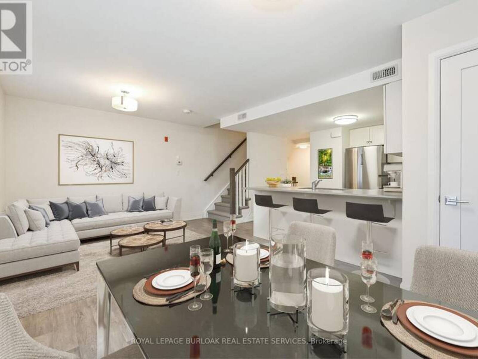 207 - 760 LAKESHORE ROAD E, Mississauga, Ontario L5E 1C7