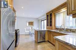 2498 PRIVET CRESCENT | Mississauga Ontario | Slide Image Twelve