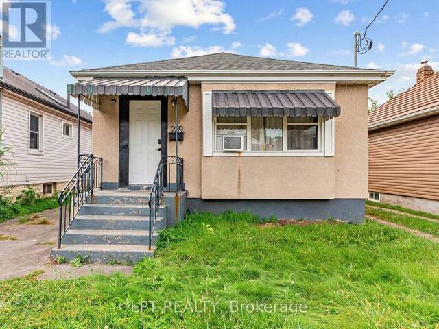 239 VINE STREET St. Catharines Ontario, L2M 4S9 - 5 Bedrooms Home For Sale