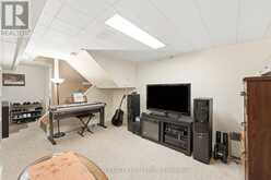 119 RODGERS ROAD | Hamilton Ontario | Slide Image Twenty