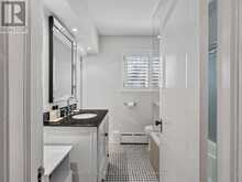 25 CASTLEWOOD ROAD | Toronto Ontario | Slide Image Seventeen