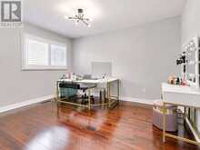 156 GWENDOLYN BOULEVARD | Georgina Ontario | Slide Image Nineteen