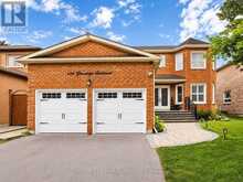 156 GWENDOLYN BOULEVARD | Georgina Ontario | Slide Image Two