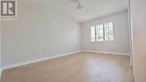 340 KITTRIDGE ROAD | Oakville Ontario | Slide Image Eighteen