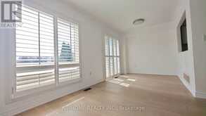 340 KITTRIDGE ROAD | Oakville Ontario | Slide Image Four