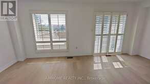340 KITTRIDGE ROAD | Oakville Ontario | Slide Image Seven