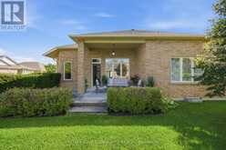 2 SUGGS LANE | Whitchurch-Stouffville Ontario | Slide Image Thirty-seven