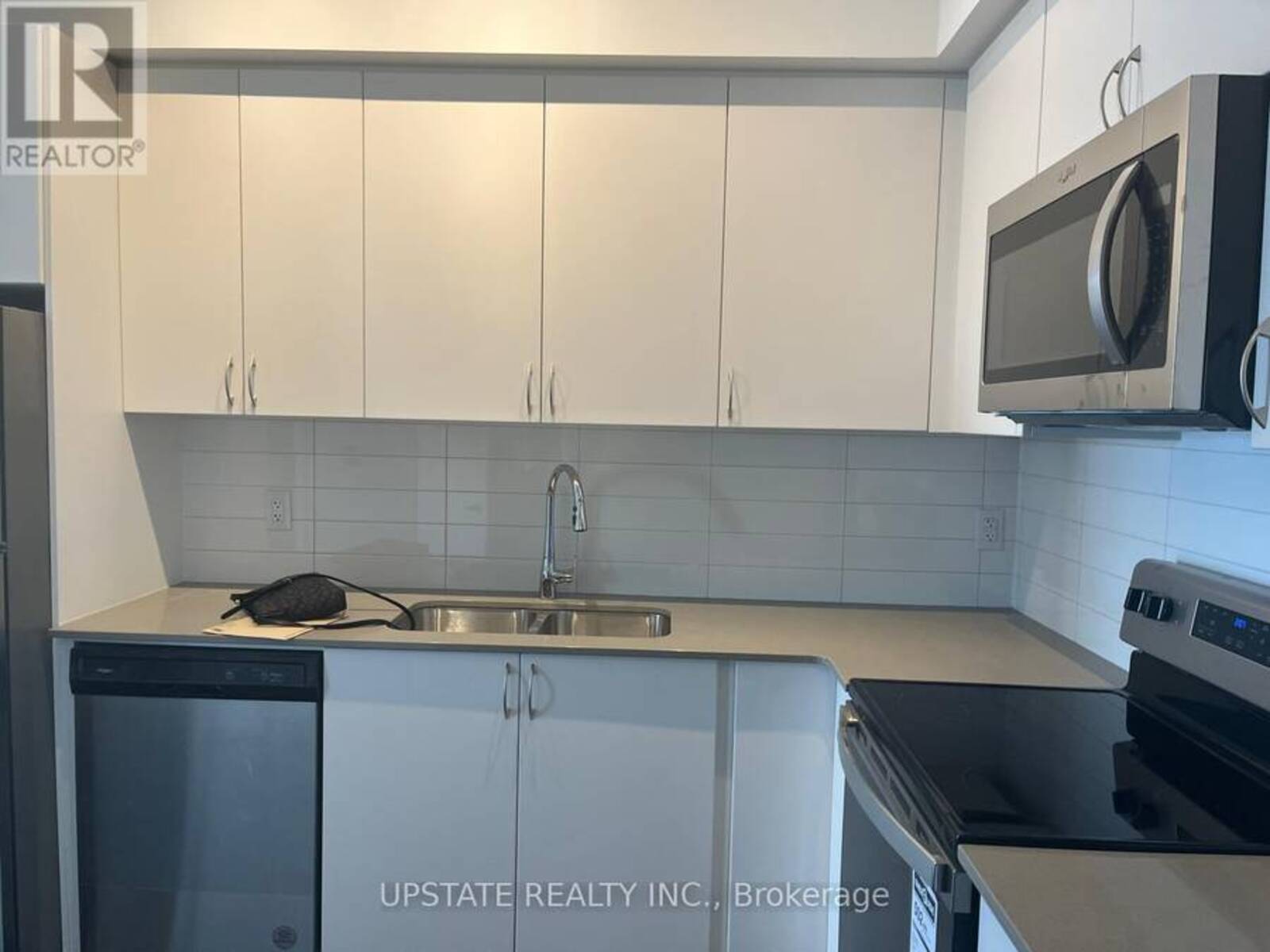1102 - 56 LAKESIDE TERRACE, Barrie, Ontario L4M 0L4