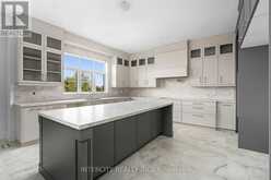 20 GOLD BOTTOM CRESCENT | Brampton Ontario | Slide Image Sixteen