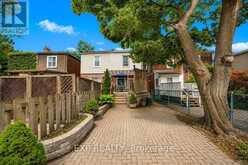 379 DAVISVILLE AVENUE | Toronto Ontario | Slide Image Thirty-five