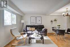 142 SHADY HOLLOW DRIVE | Toronto Ontario | Slide Image Thirteen