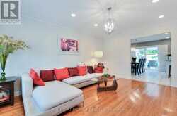 50 CHALKFARM DRIVE | Toronto Ontario | Slide Image Four