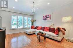 50 CHALKFARM DRIVE | Toronto Ontario | Slide Image Five