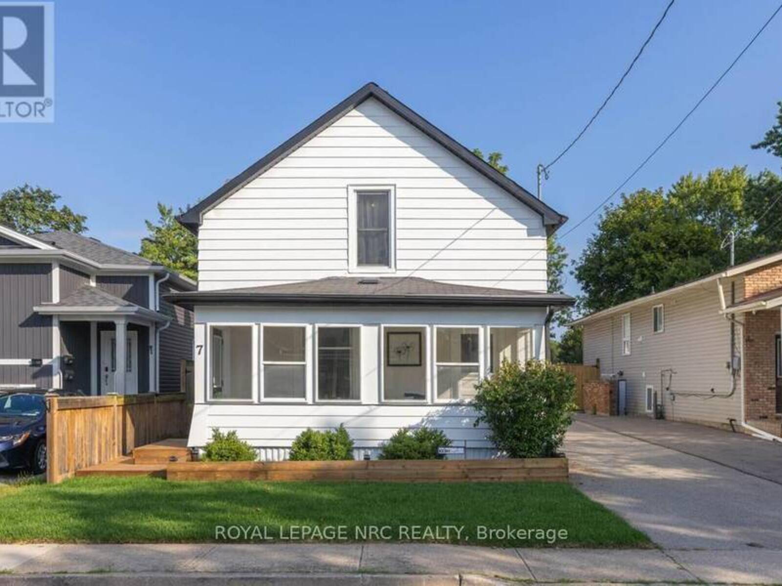 7 CAPNER STREET, St. Catharines, Ontario L2P 2K2