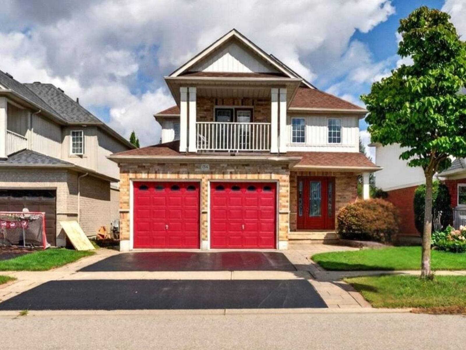 134 TOSCANA DRIVE, Whitby, Ontario L1R 2Z9