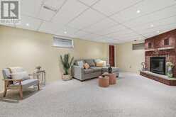 616 MULLIN WAY | Burlington Ontario | Slide Image Thirty
