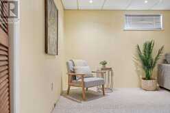616 MULLIN WAY | Burlington Ontario | Slide Image Thirty-three