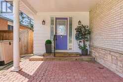 616 MULLIN WAY | Burlington Ontario | Slide Image Three