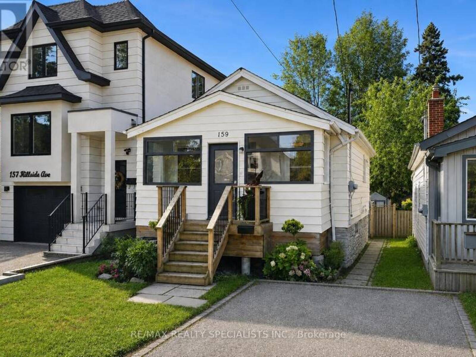 159 HILLSIDE AVENUE, Toronto, Ontario M8V 1T3
