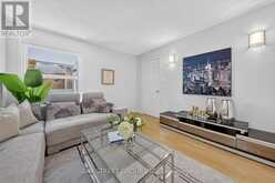 44 MAITLAND AVENUE | Markham Ontario | Slide Image Ten