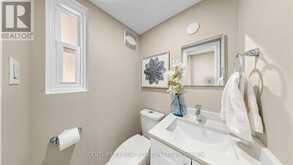 33 - 70 KNIGHTSBRIDGE WAY | Markham Ontario | Slide Image Thirteen