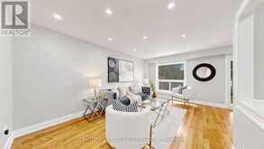 33 - 70 KNIGHTSBRIDGE WAY | Markham Ontario | Slide Image Four