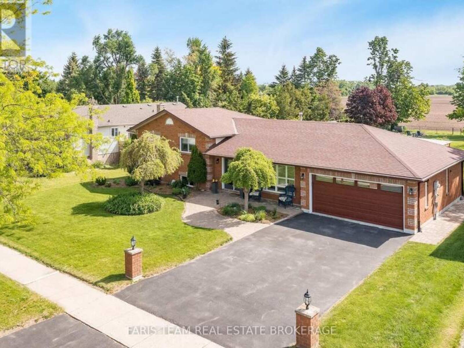2032 CHANTLER STREET, Innisfil, Ontario L9S 1B5