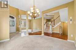 36 SANDRINGHAM DRIVE | Barrie Ontario | Slide Image Sixteen