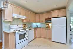 936 BOOTHMAN AVENUE | Burlington Ontario | Slide Image Nine