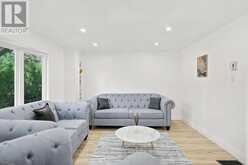 6 UPTON CRESCENT | Guelph Ontario | Slide Image Ten