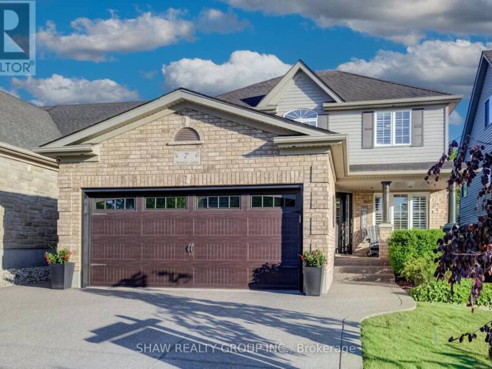 7 HOUSLER LANE, Cambridge, Ontario N3C 4H7