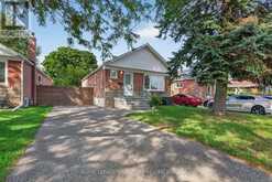 24 GLENSHAW CRESCENT | Toronto Ontario | Slide Image Two
