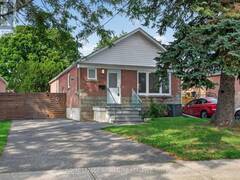 24 GLENSHAW CRESCENT Toronto Ontario, M4B 2C9